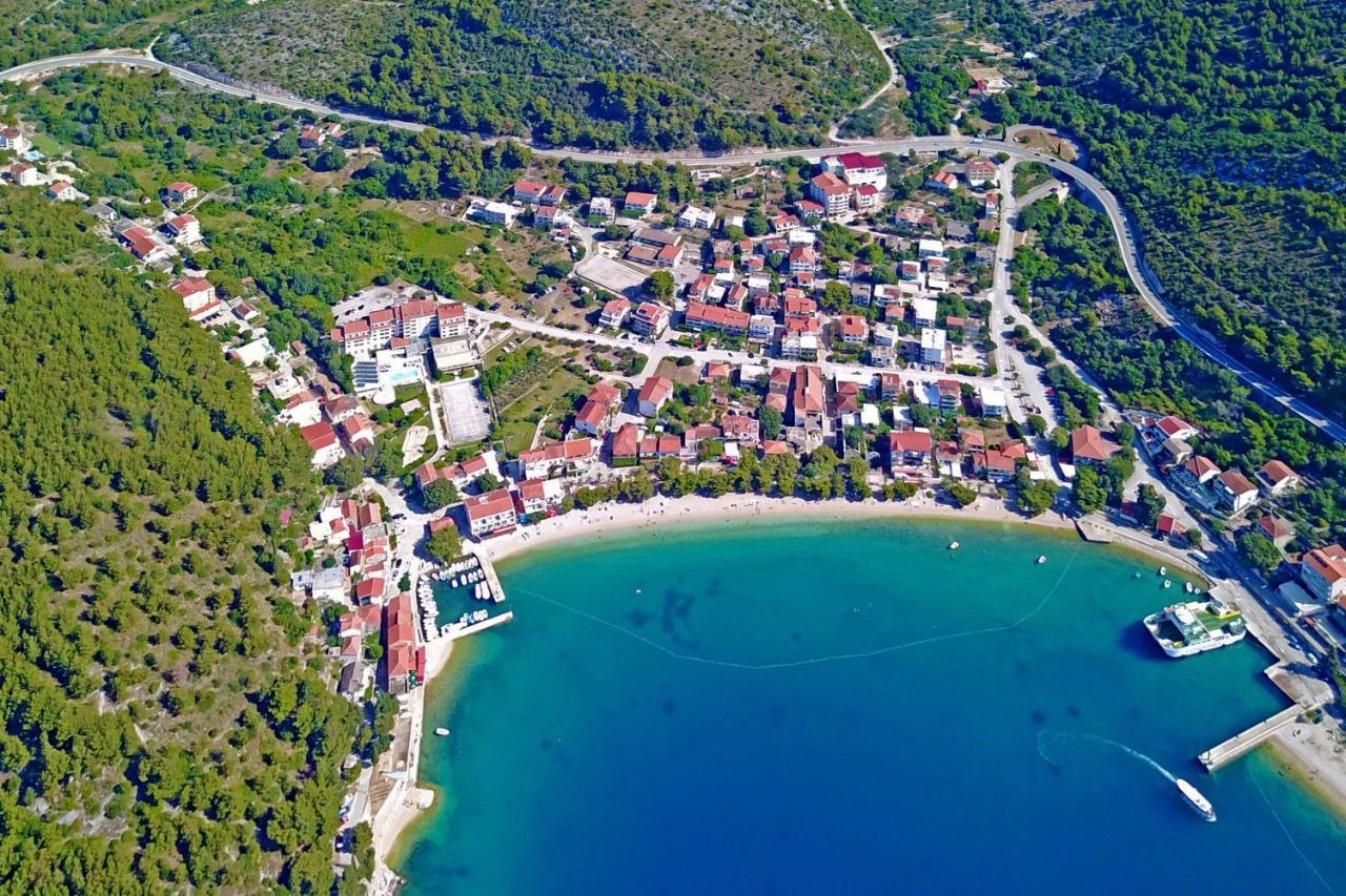 Apartments By The Sea Drvenik Donja Vala, Makarska - 6701 Eksteriør billede