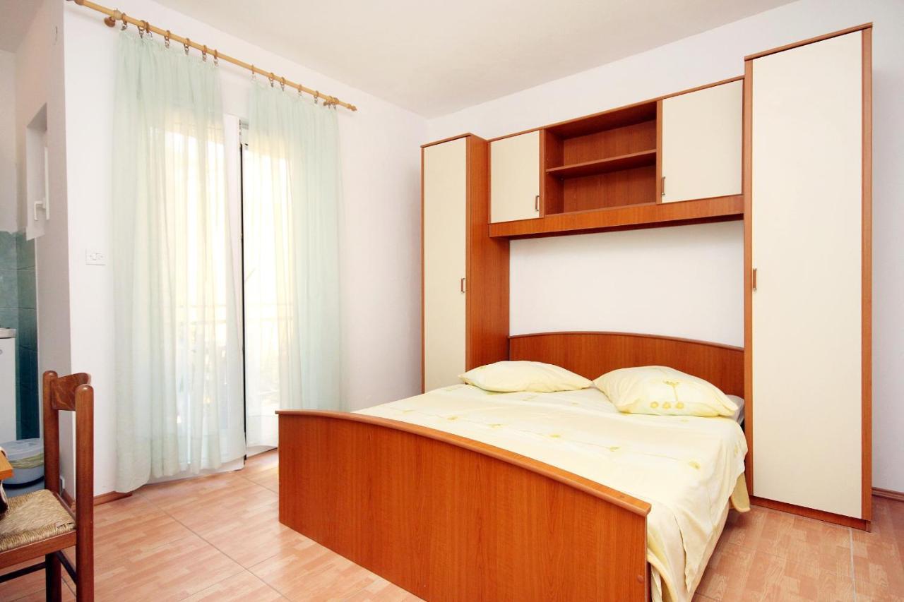 Apartments By The Sea Drvenik Donja Vala, Makarska - 6701 Eksteriør billede