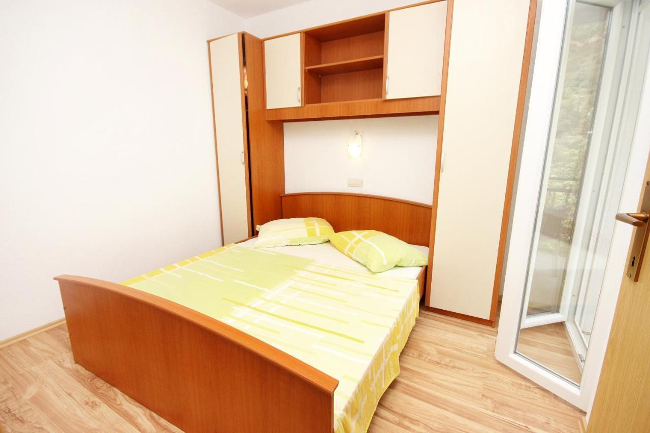 Apartments By The Sea Drvenik Donja Vala, Makarska - 6701 Eksteriør billede